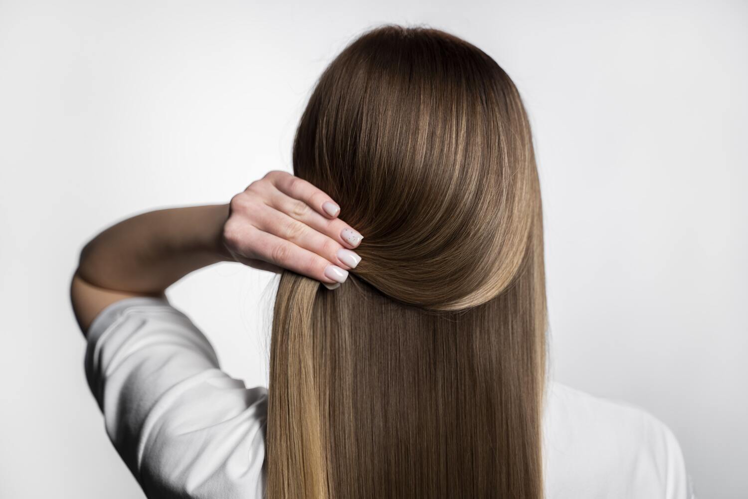 From Dim to Dazzling: How to Fix Dull Hair from the Inside Out (in Just 5 Minutes)